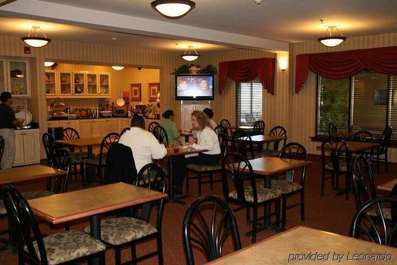 Hampton Inn Atlanta-Stockbridge Restaurant photo